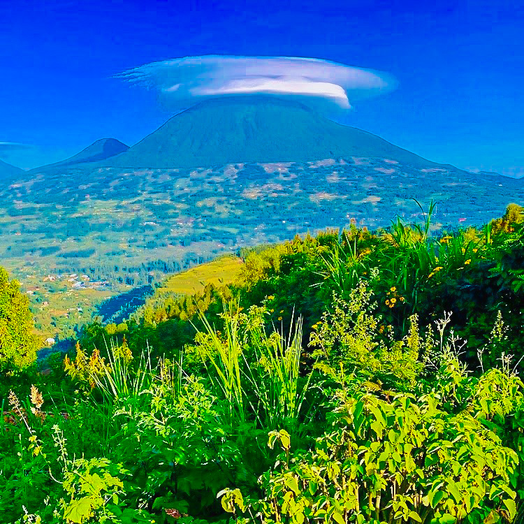Panoramic views of towering peaks