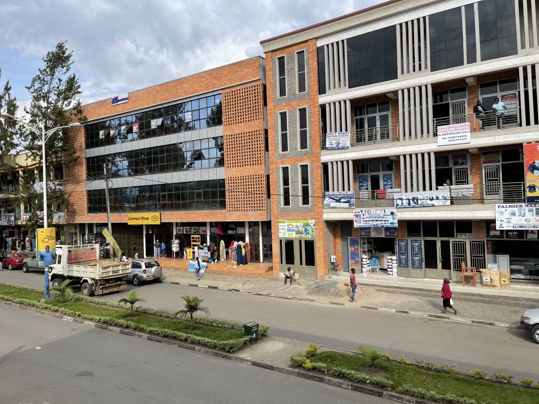 Private Eco Walking City Tour in Musanze