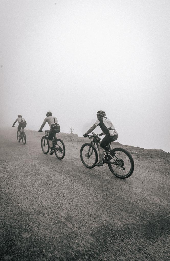 Cycling through Rwanda's hills